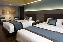 Hailey And Meagan'S Nook At F1 Hotel Manila Residential Suite At Bgc Near St Luke'S Taguig