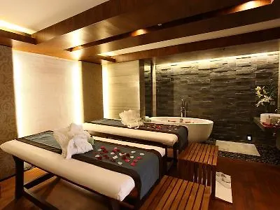 Hailey And Meagan'S Nook At F1 Hotel Manila Residential Suite At Bgc Near St Luke'S Taguig