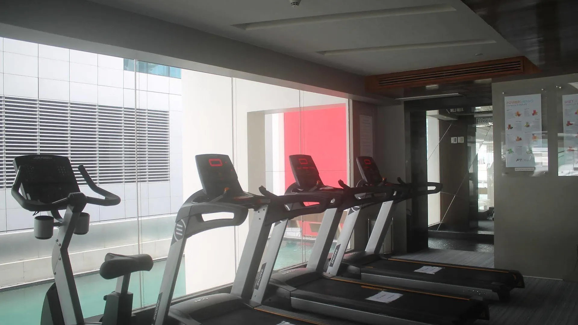 Hailey And Meagan'S Nook At F1 Hotel Manila Residential Suite At Bgc Near St Luke'S Taguig 4*,  Philippinen